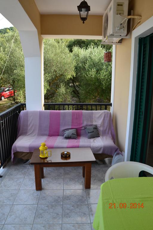 קרי Karmiris Studios And Apartments חדר תמונה