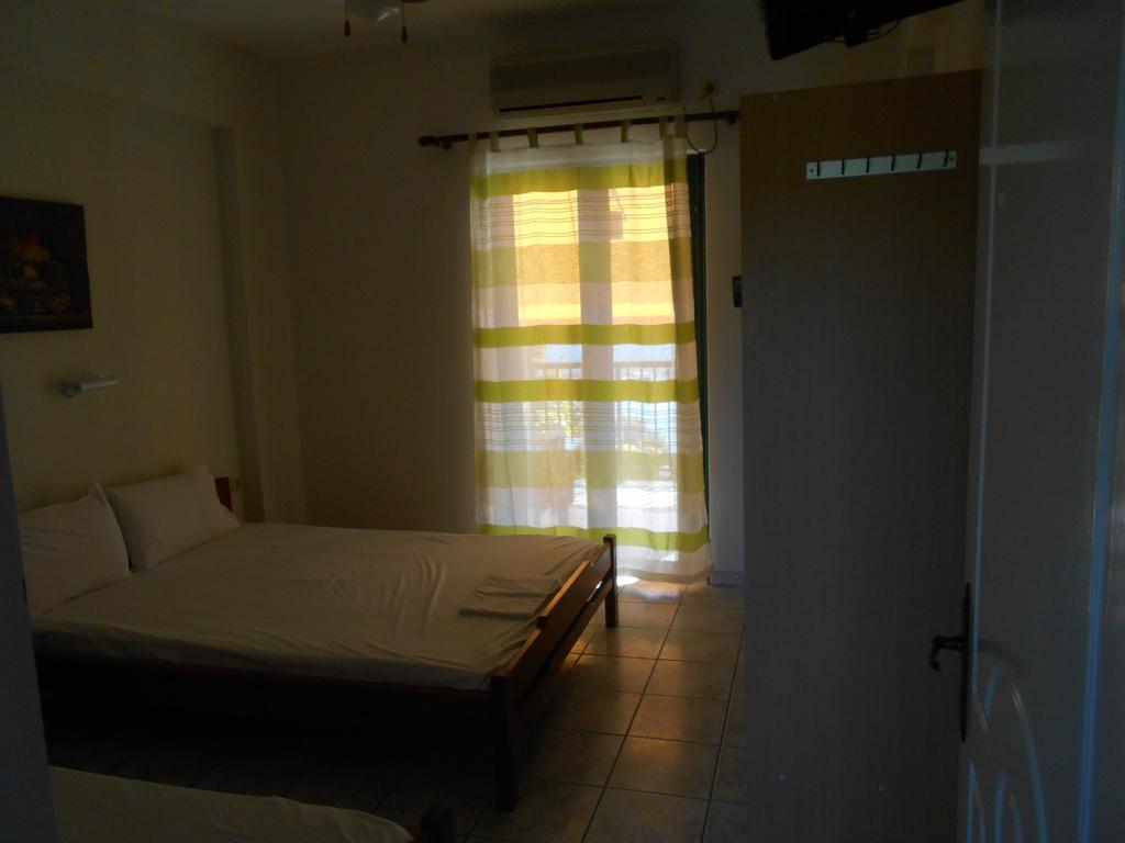 קרי Karmiris Studios And Apartments מראה חיצוני תמונה