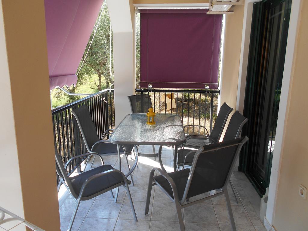 קרי Karmiris Studios And Apartments מראה חיצוני תמונה