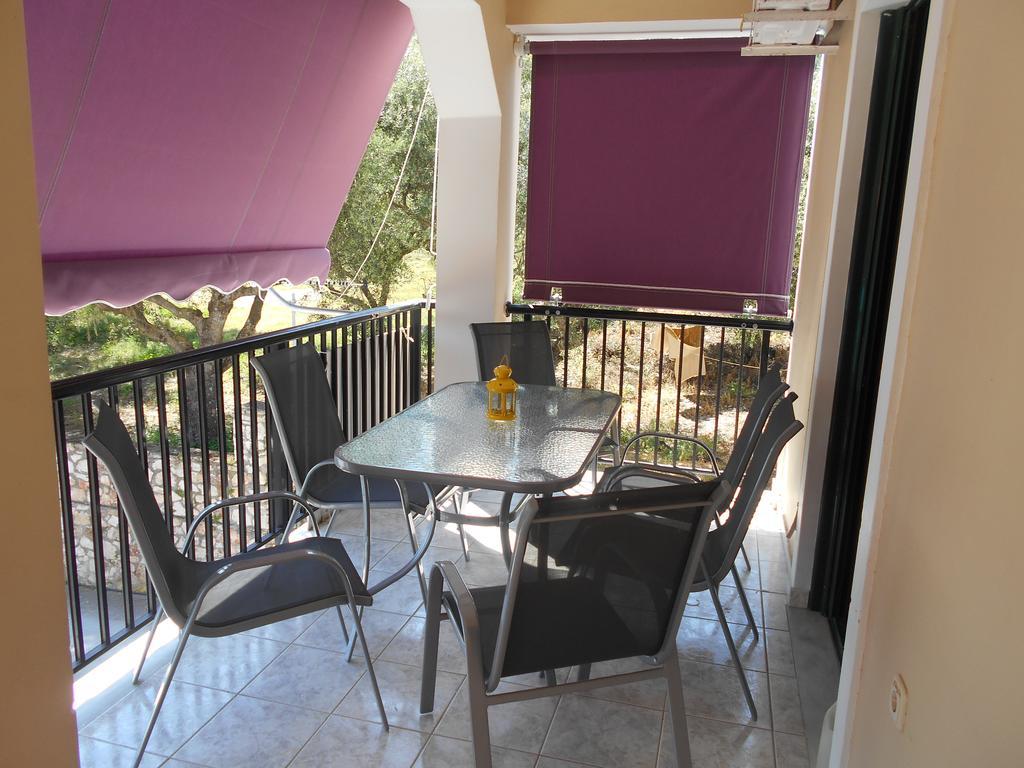 קרי Karmiris Studios And Apartments מראה חיצוני תמונה
