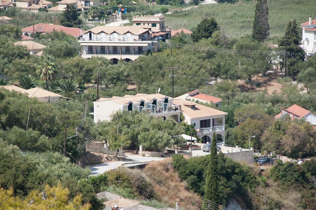 קרי Karmiris Studios And Apartments מראה חיצוני תמונה
