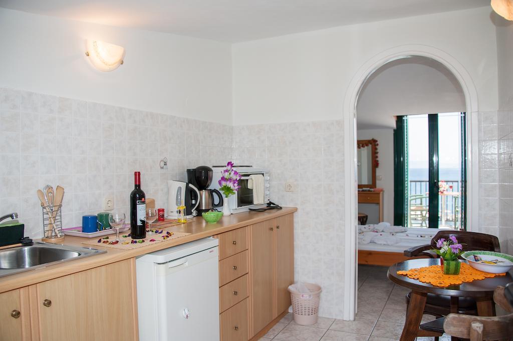 קרי Karmiris Studios And Apartments חדר תמונה